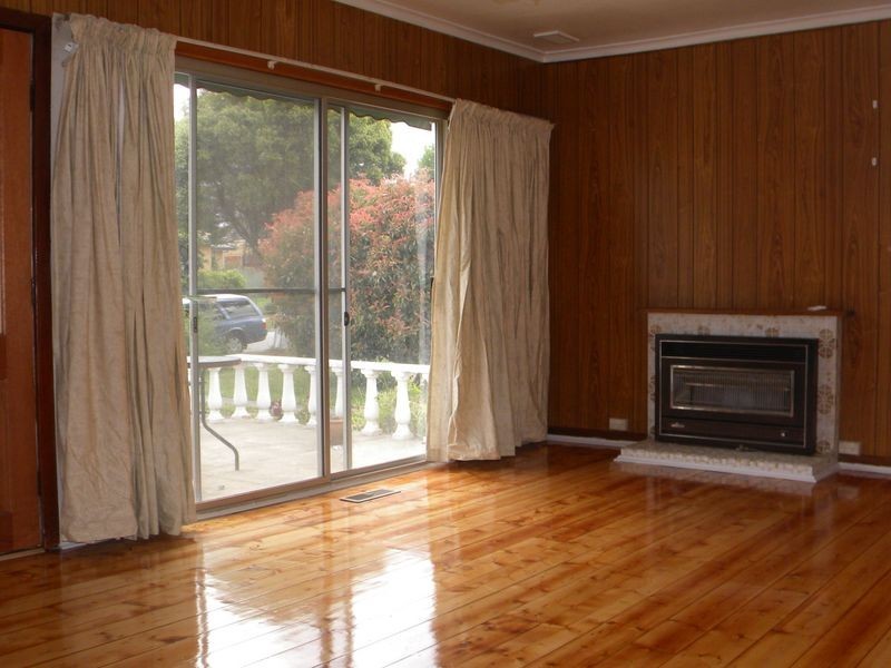 14 Nyrang Street, Chadstone VIC 3148