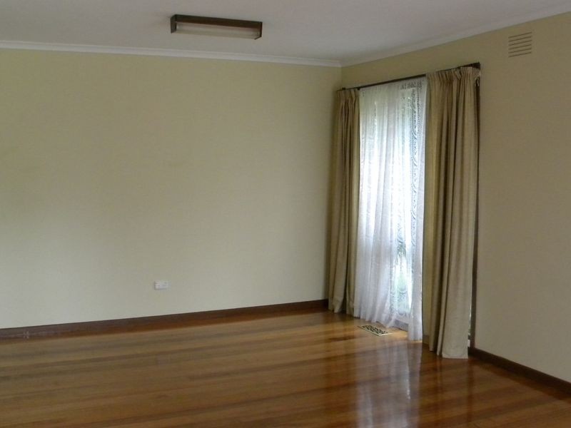 3/3 Golf Road, Oakleigh South VIC 3167