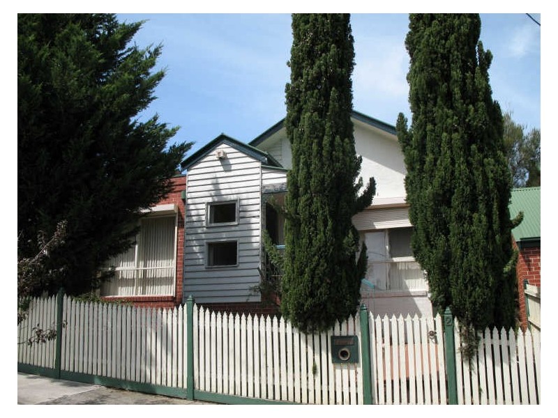 2/2 Green Gables Avenue, Malvern East VIC 3145