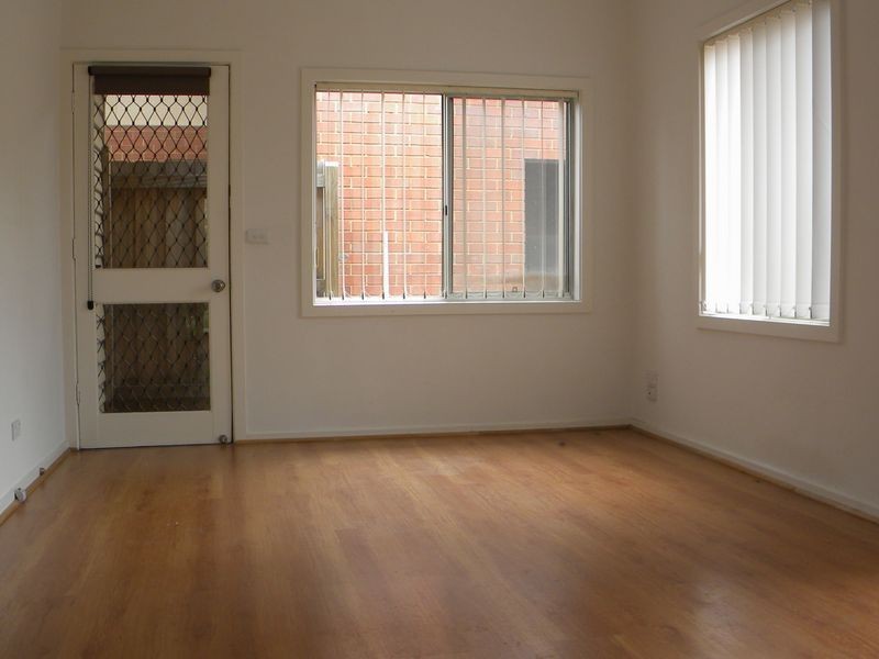 1/108 Haughton Road, Oakleigh VIC 3166