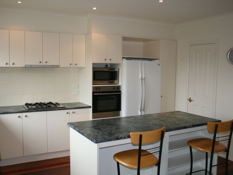 16 Victoria Knox Avenue, Rowville VIC 3178