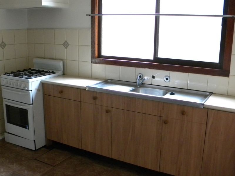 11 Simmonds Street, Hughesdale VIC 3166