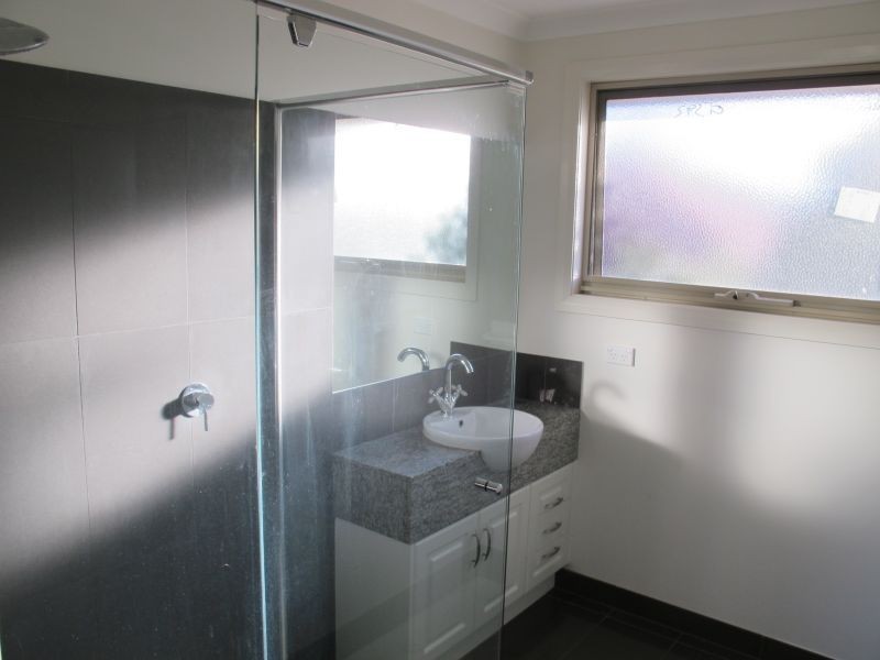 1/76 Ferntree Gully Road, Oakleigh East VIC 3166