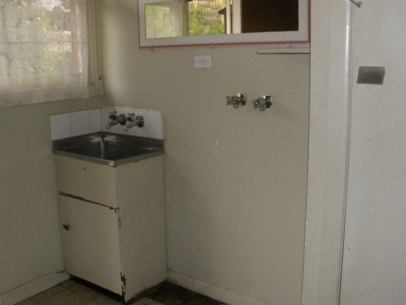 19 Lewton Road, Mount Waverley VIC 3149