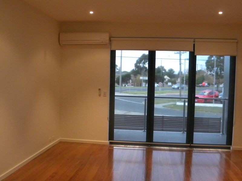 2/7 Neerim Grove, Hughesdale VIC 3166