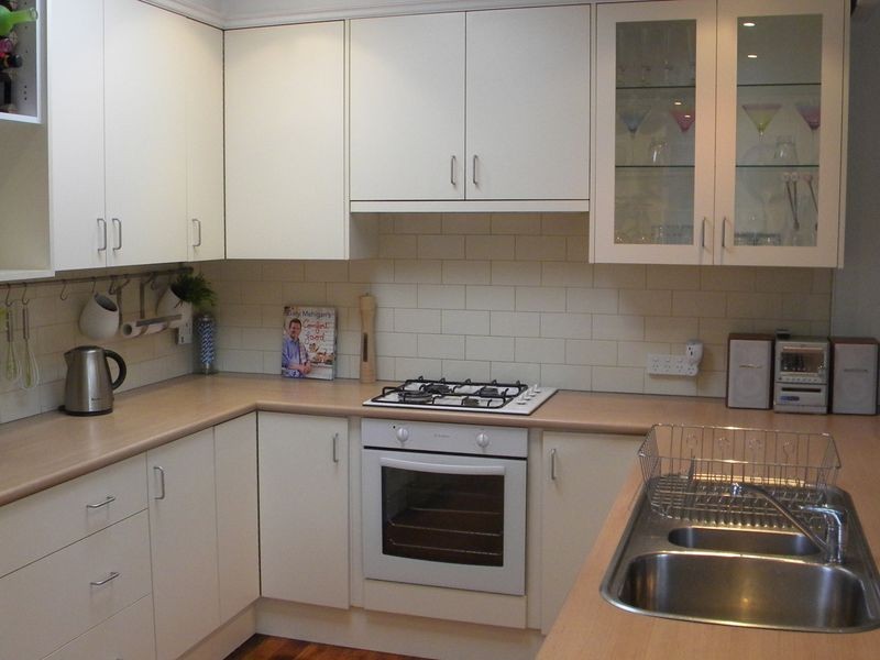 13 Genine Avenue, Heatherton VIC 3202