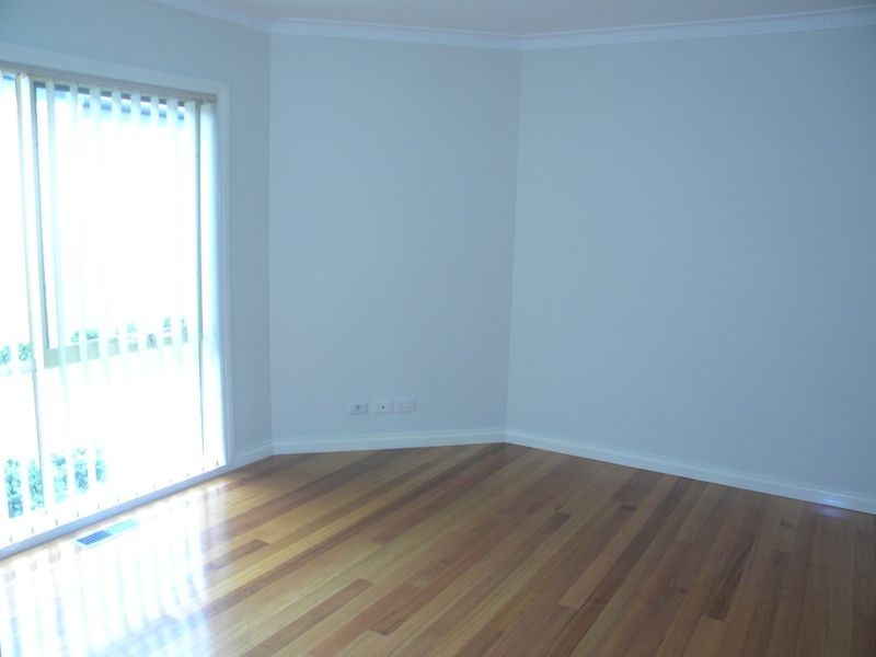 2/4 Calista Avenue, Oakleigh East VIC 3166