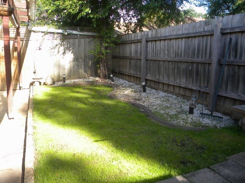 9/120 Ferntree Gully Road, Oakleigh East VIC 3166