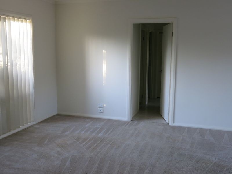 2/76 Barrington Street, Bentleigh East VIC 3165