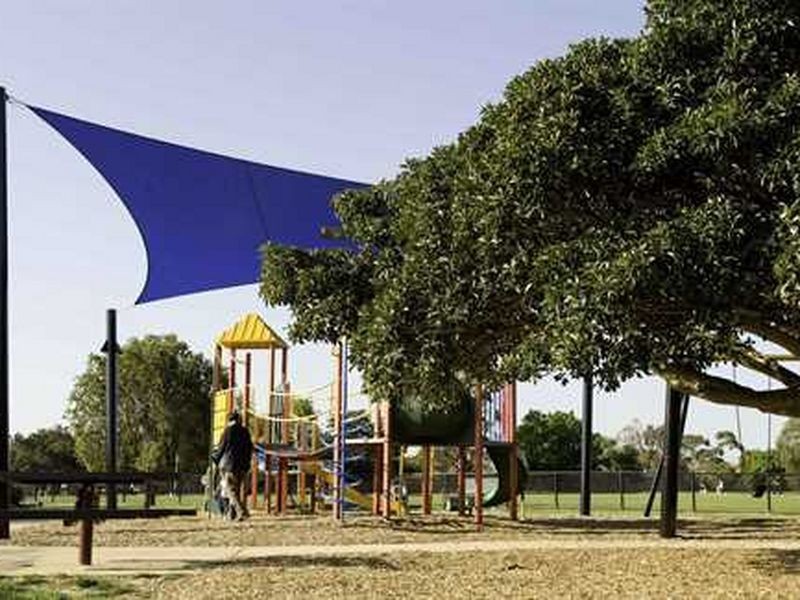 2/76 Barrington Street, Bentleigh East VIC 3165