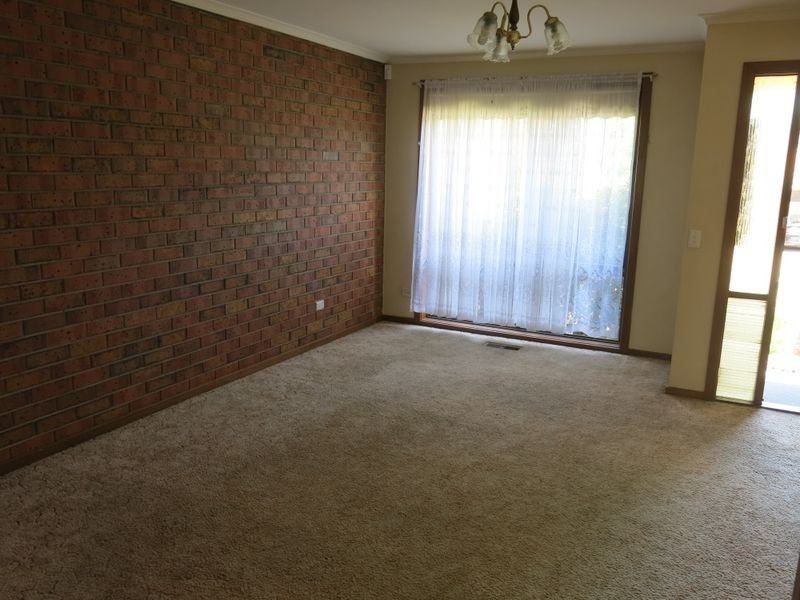 2/8 Valley Street, Oakleigh South VIC 3167