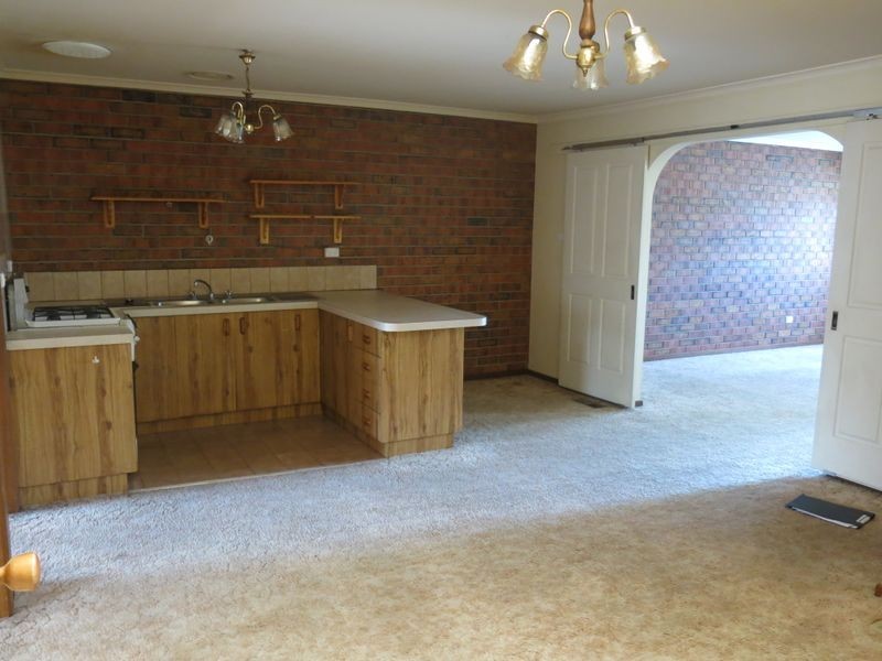 2/8 Valley Street, Oakleigh South VIC 3167