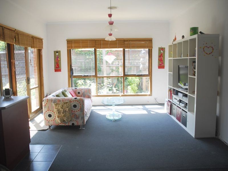 2/40 Gordon Avenue, Oakleigh East VIC 3166