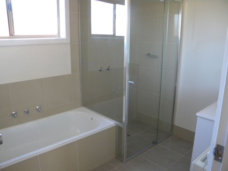 2/12 Margaret Street, Clayton VIC 3168