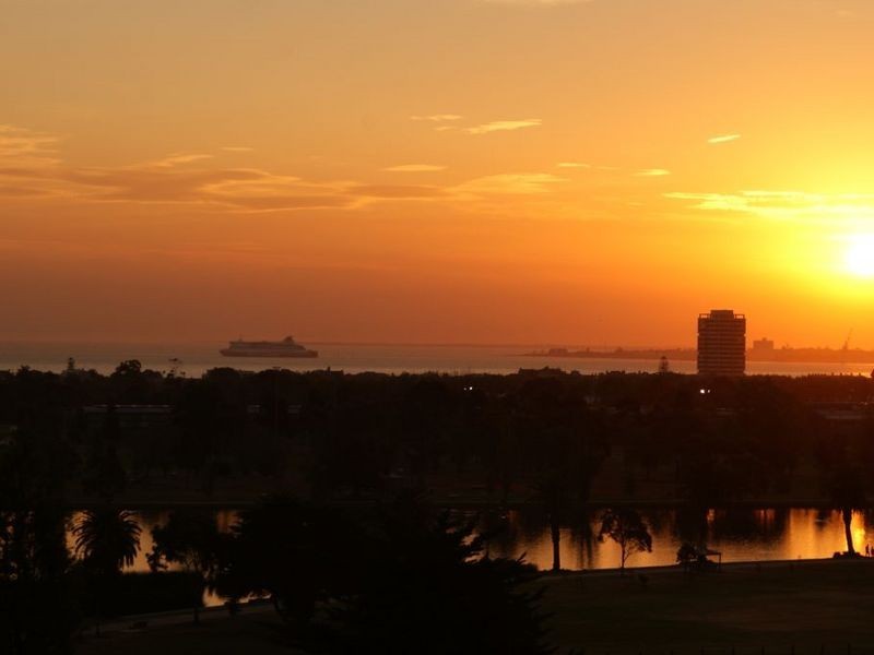 721/55 Queens Road, Melbourne VIC 3000