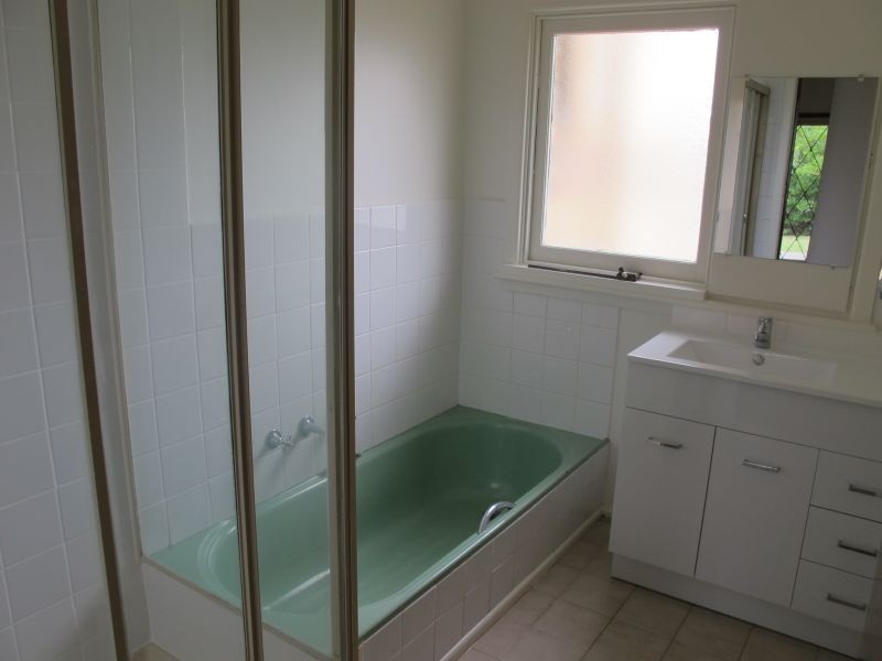 1423 Centre Road, Clayton VIC 3168