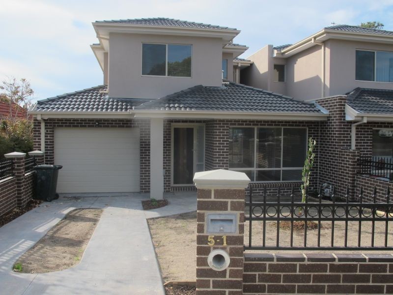 1/5 Churchill Avenue, Chadstone VIC 3148