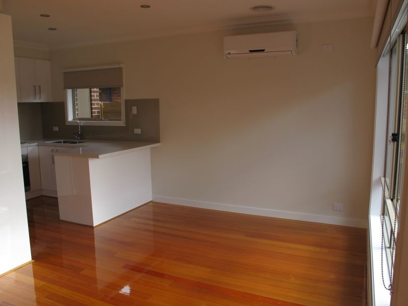 1/5 Churchill Avenue, Chadstone VIC 3148