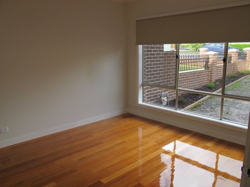 1/5 Churchill Avenue, Chadstone VIC 3148
