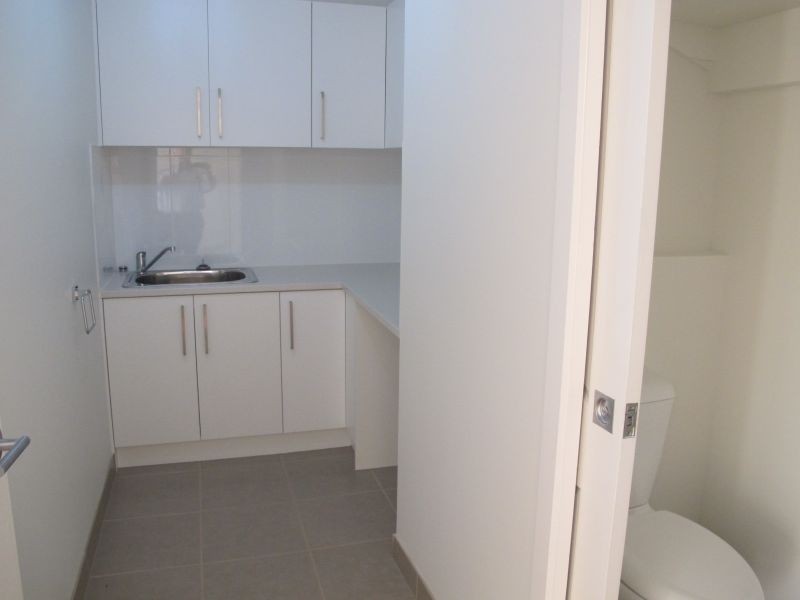 1/5 Churchill Avenue, Chadstone VIC 3148