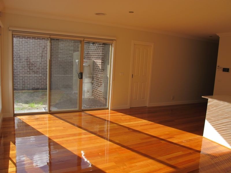 3/5 Churchill Avenue, Chadstone VIC 3148