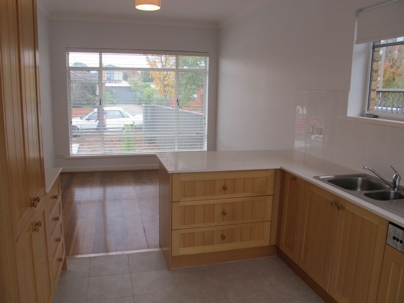 1/20 Chanak St, Malvern East VIC 3145