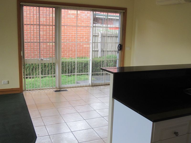 1/6 Stewart Road, Oakleigh East VIC 3166