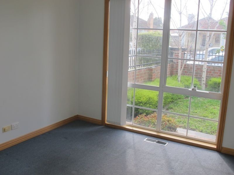 1/6 Stewart Road, Oakleigh East VIC 3166