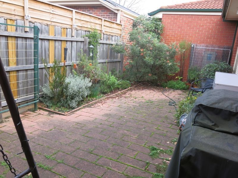 2/39 Golf Road, Oakleigh South VIC 3167