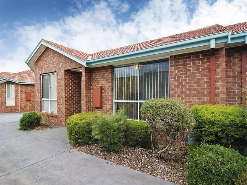 2/4 Grovedale Court, Clayton VIC 3168