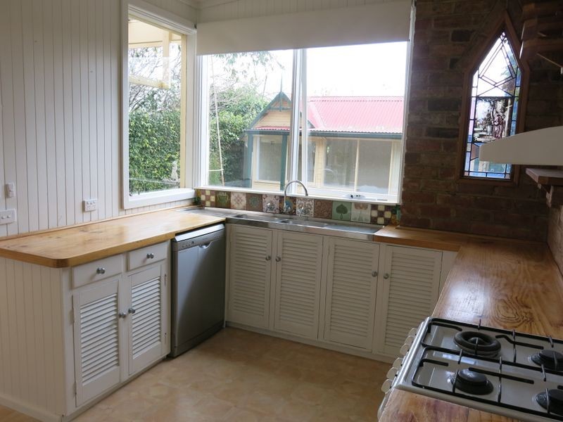 13 Nicholls Street, Malvern VIC 3144