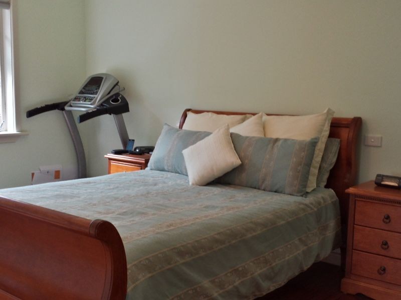 2 Abbeygate Street, Oakleigh VIC 3166