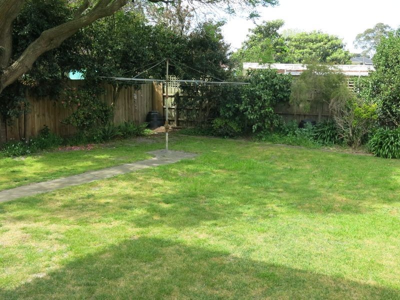 18 Guest Street, Oakleigh South VIC 3167