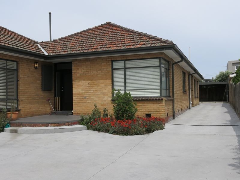 2/20 Chanak Street, Malvern East VIC 3145