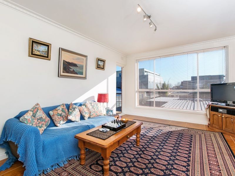 12/10 Albert Avenue, Oakleigh VIC 3166