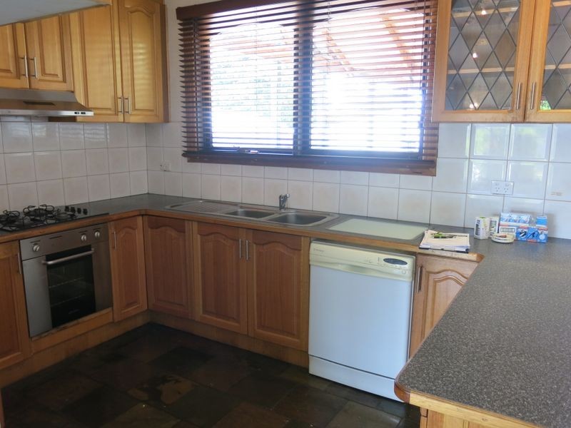 42 Manoon Road, Clayton South VIC 3169