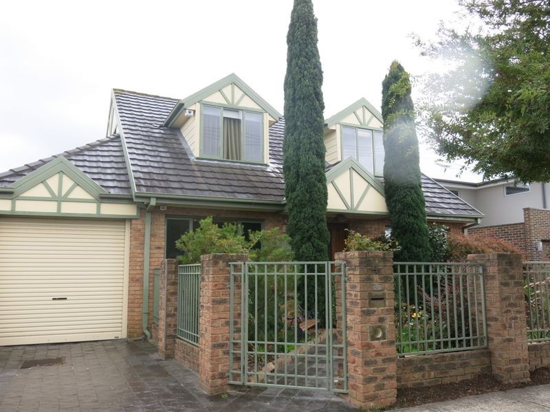 1/4 Donal Street, Murrumbeena VIC 3163