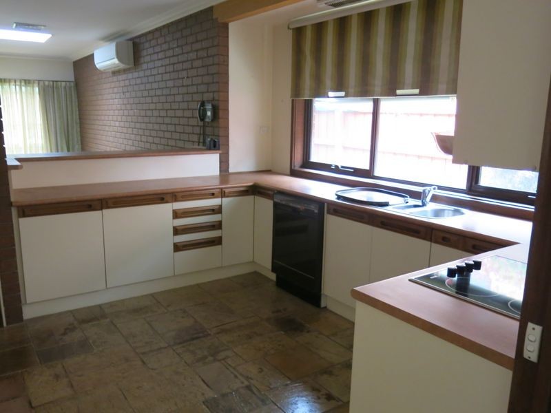 42 Grenfell Road, Mount Waverley VIC 3149