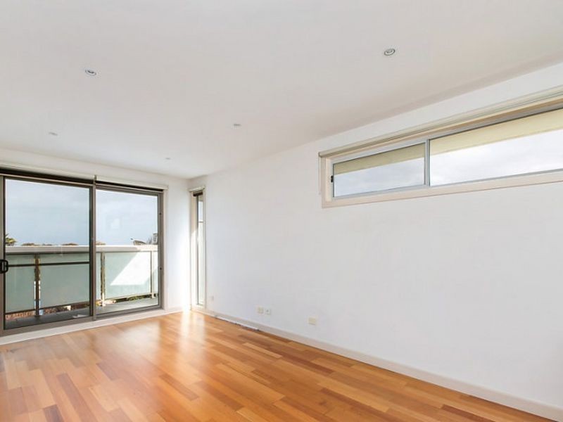 5/7 Centreway, Mordialloc VIC 3195