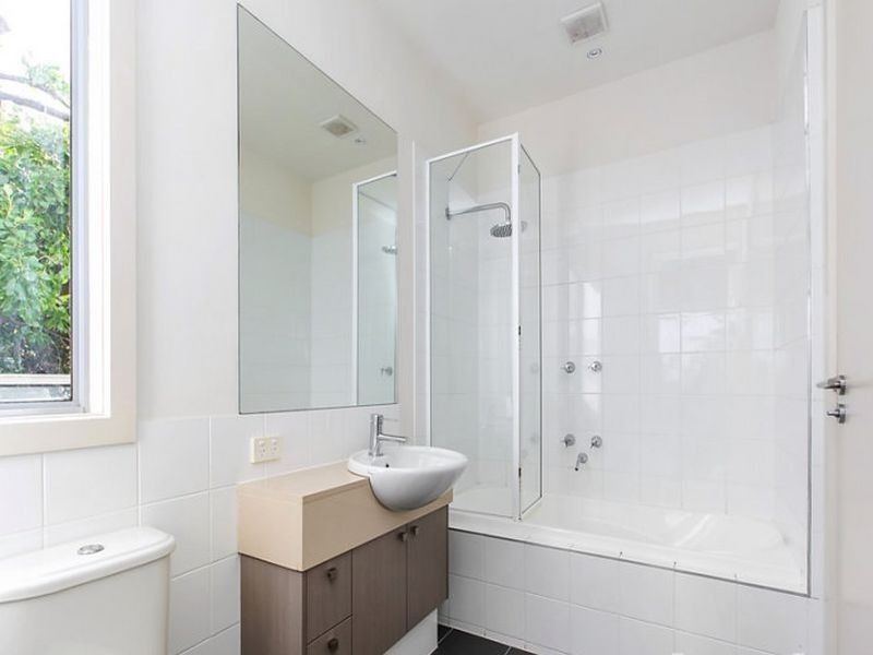 5/7 Centreway, Mordialloc VIC 3195