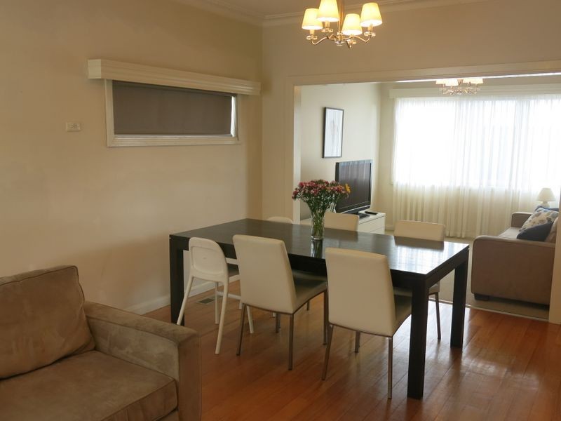 1/4 The Parade, Clarinda VIC 3169