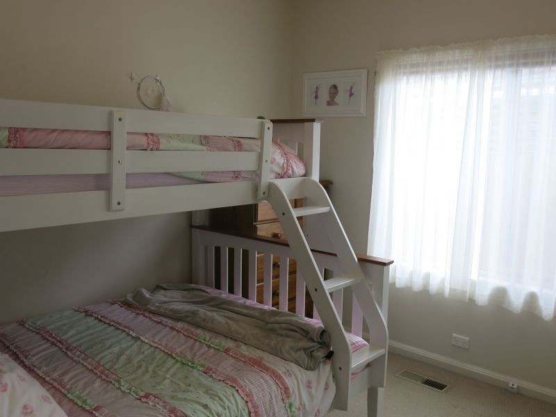 1/4 The Parade, Clarinda VIC 3169