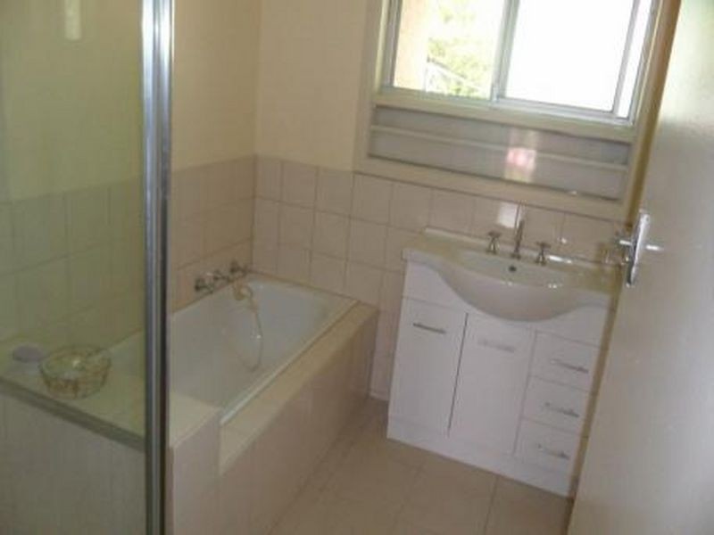 27 Greta Street, Oakleigh East VIC 3166