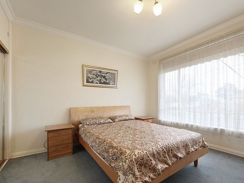 9 Noora Avenue, Bentleigh East VIC 3165