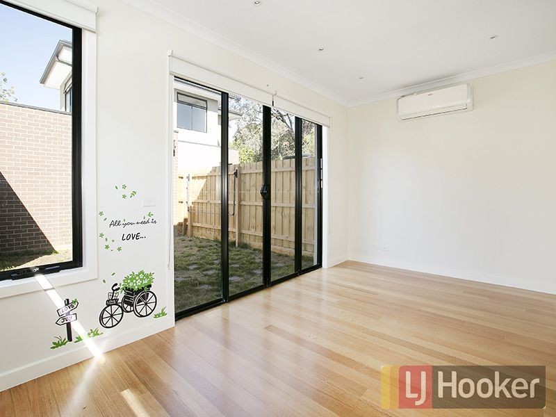 1/28 Koonawarra Street, Clayton VIC 3168