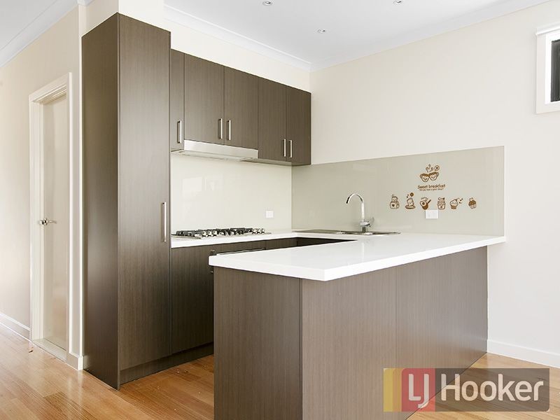 1/28 Koonawarra Street, Clayton VIC 3168