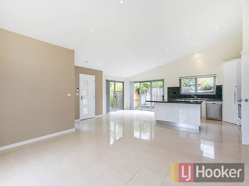 1/25 Meadows Court, Chadstone VIC 3148