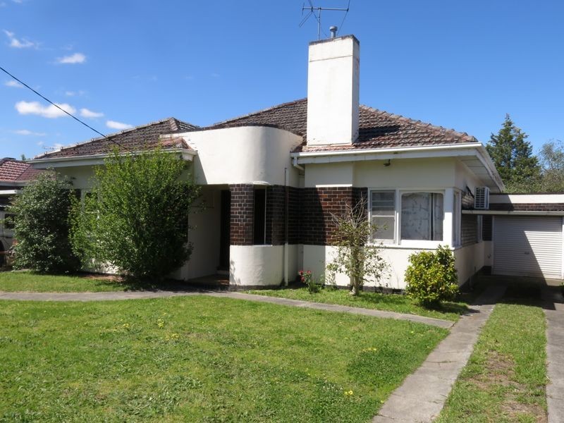 100 Kangaroo Road, Hughesdale VIC 3166