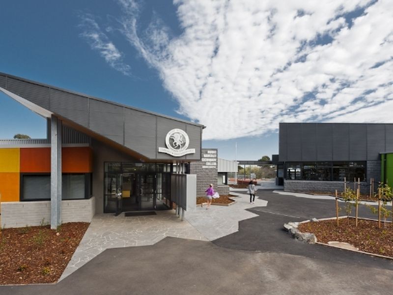 1 Beverley Grove, Mount Waverley VIC 3149