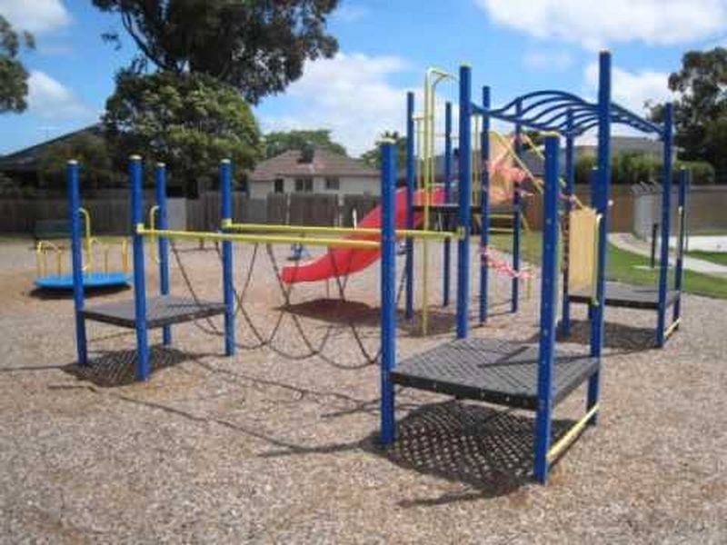 9 Royena Road, Moorabbin VIC 3189